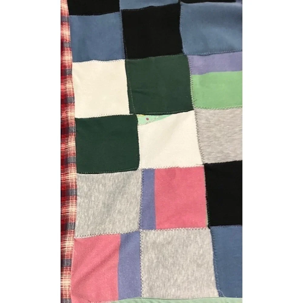 Vintage  Patchwork Quilt Machine Sown 68